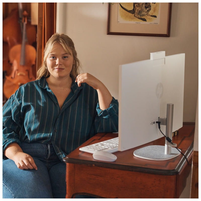 HP 27-cr0047ns Intel Core i5-1335U/16GB/512GB SSD/Win11Pro Blanco - PC Todo en Uno imagen real