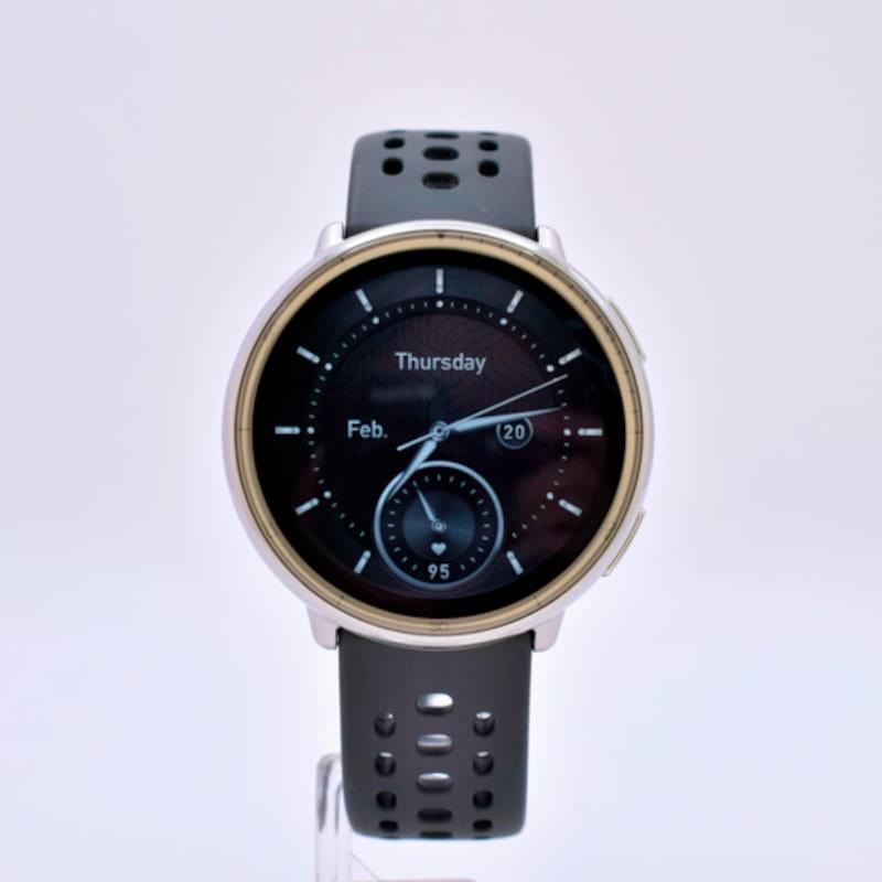 Foto real frontal display con reloj analógico del Amazfit Active 2 Correa Silicona Negro  - Reloj Inteligente con GPS