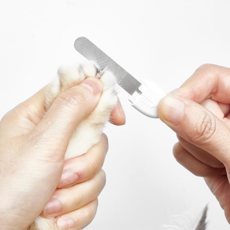 PETKIT Pet LED Nail Clipper PRO Blanco - Cortauñas - uso de la lima