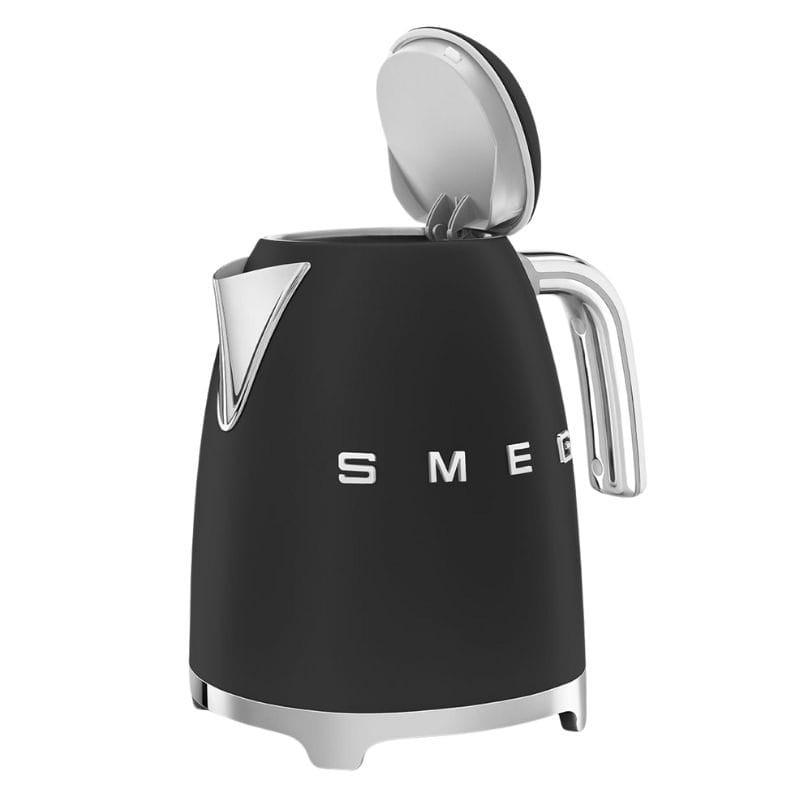 Smeg KLF03BLMEU - Bouilloire électrique Noir - avec couvercle ouvert 