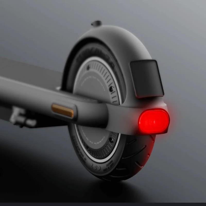 Xiaomi Electric Scooter 4 Pro Plus Negro - Patinete Eléctrico - luz trasera