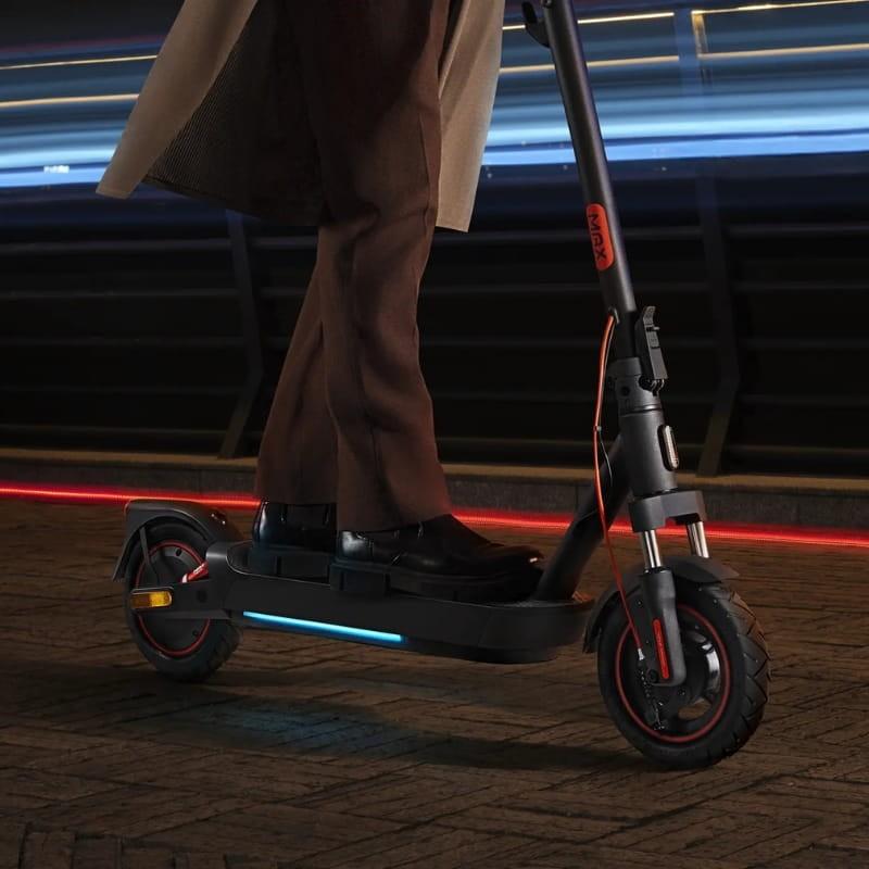 Xiaomi Electric Scooter 5 Max - luces ambientales