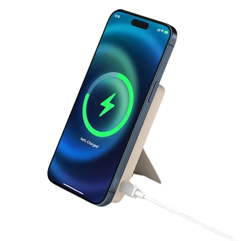 Xiaomi Magnetic Power Bank 6000mAh 15W Blanco - cargando smartphone