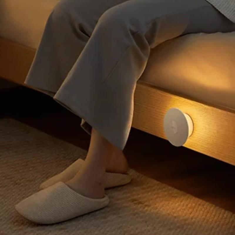 Xiaomi Night Light 3 Blanco - Luz Sensor de Movimiento - colocación en cama