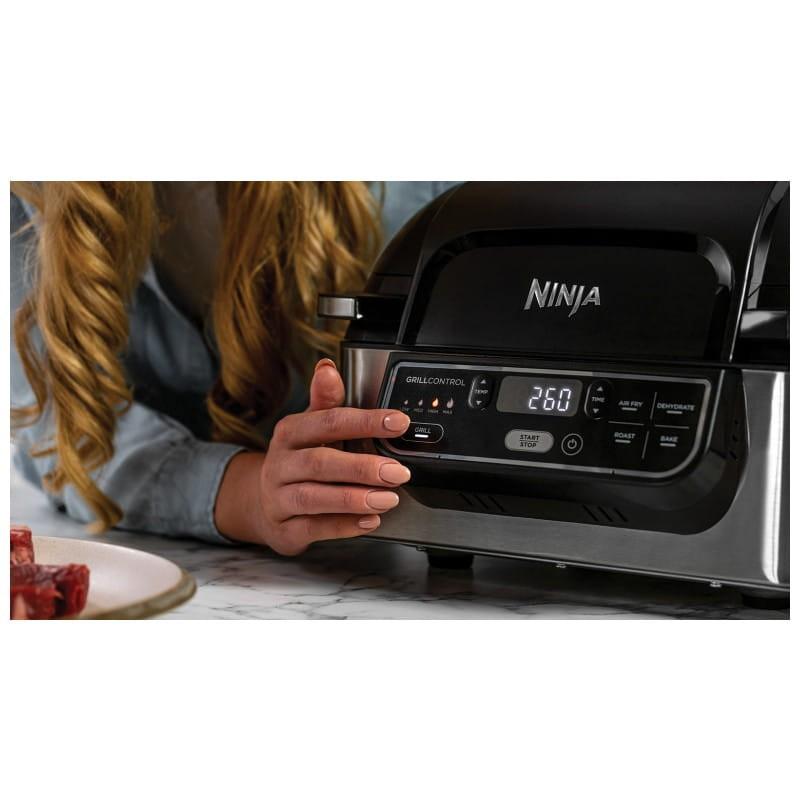 Ninja AG301 1760W 5.7L Black - Detalhe do ecrã da fritadeira
