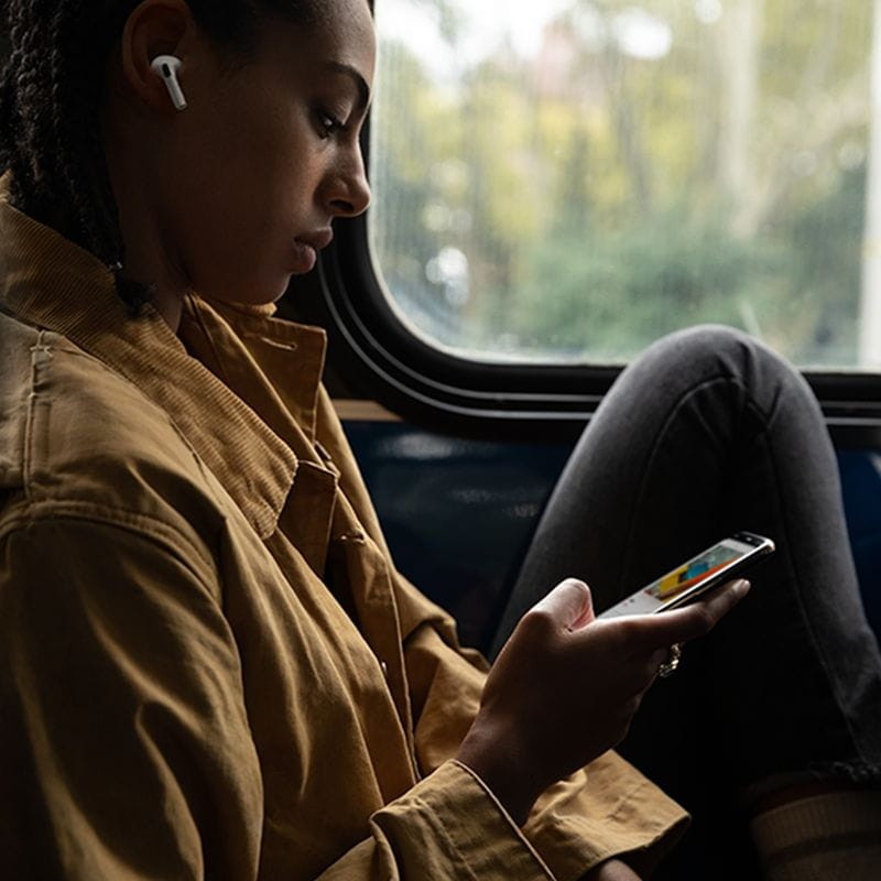 Apple AirPods Pro (MLWK3TY/A) Blanco  - Pequeños