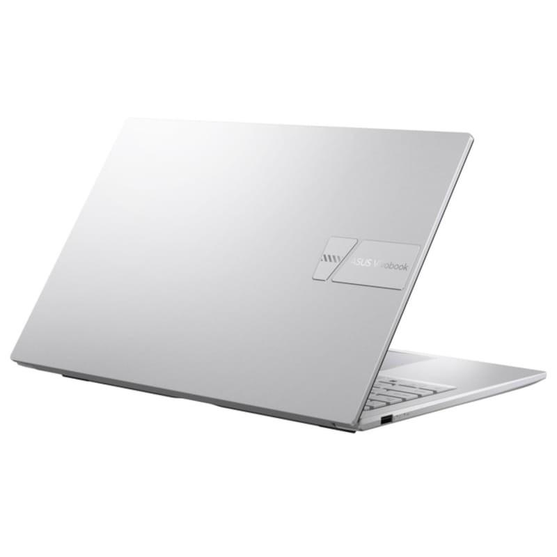 ASUS VivoBook 15 F1504ZA-NJ706W Intel Core i7-1255U/16GB/512GB SSD/Win11Home Silver - Laptop 15.6 Vista traseira lado direito