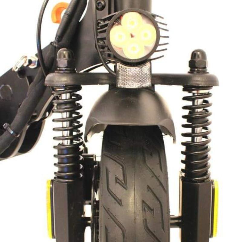 B-Mov Tramuntana 500W Negro - Patinete eléctrico imagen de la luz delantera