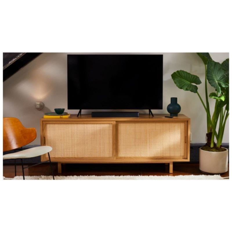 Vista frontal de la Barra de Sonido Bose TV Speaker 3.0 100 W Negro en el salón
