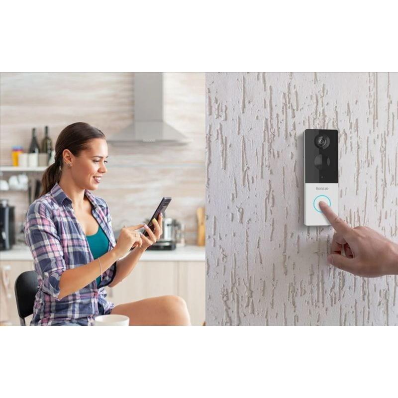 Videoporteiro inteligente Botslab R801 3MP WiFi instalado na porta