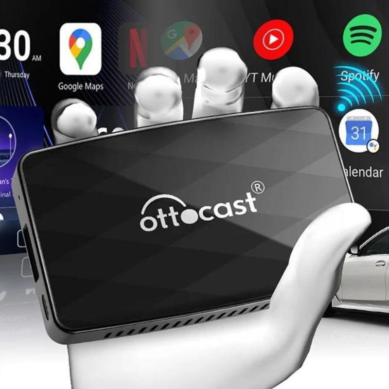 Ottocast CA360 - Adaptador sem fios Apple Carplay, Android Auto e AirPlay picture-in-a-hand