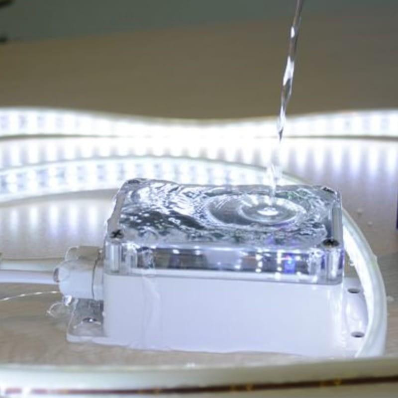 Resistente Carcasa impermeable para relé Sonoff IP66 Blanco