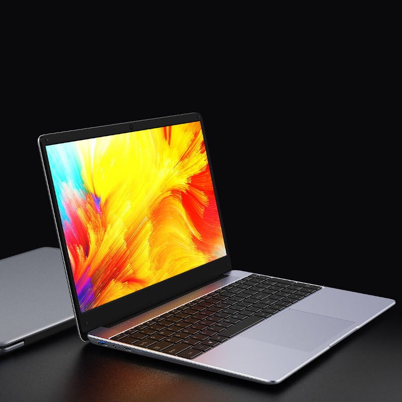 Photo réelle Chuwi HeroBook Plus 8 Go de RAM/256 Go SSD - Ordinateur portable 15,6 côté