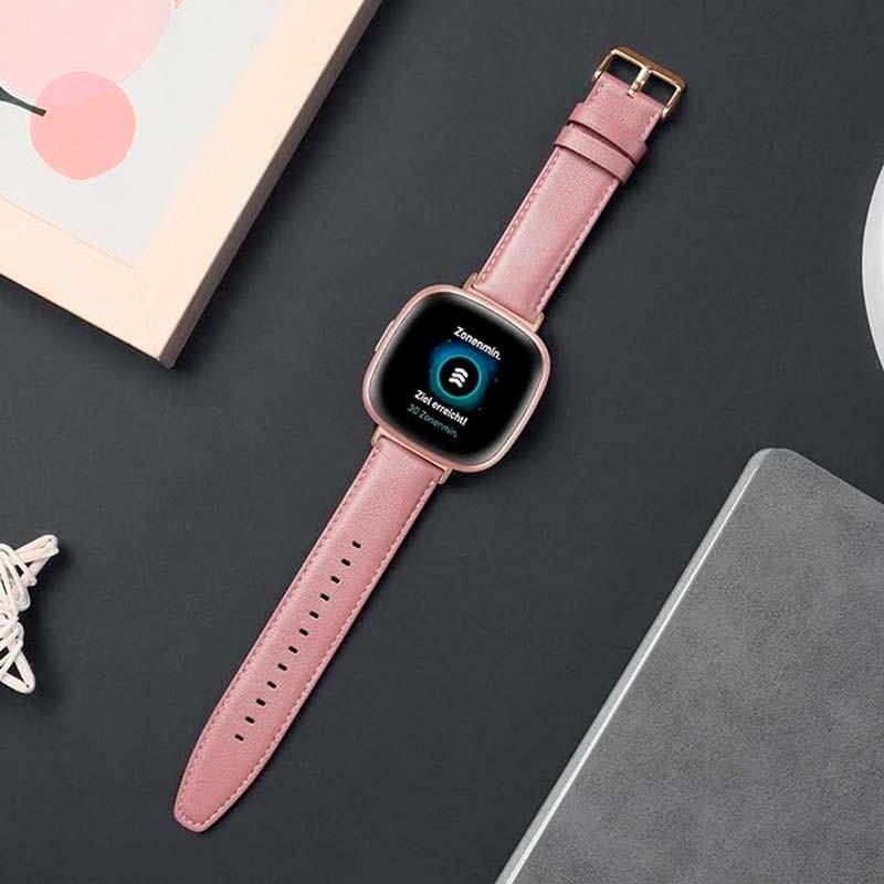 Fotografia real da Pulseira de couro rosa para Fitbit Versa 4