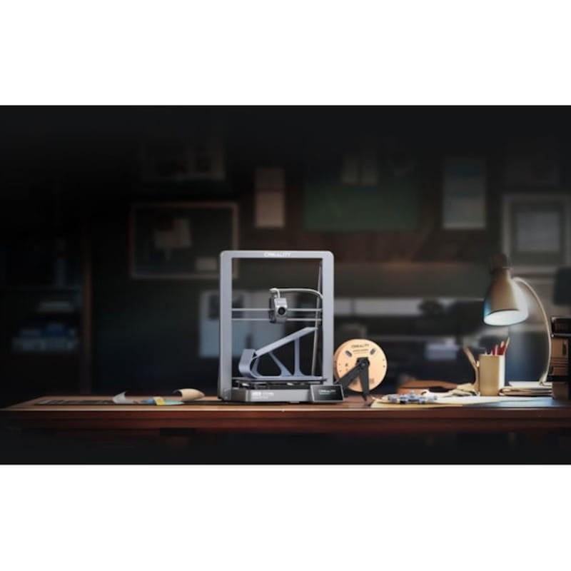 Impresora 3D Creality Ender 3 V3 Plus sobre una mesa