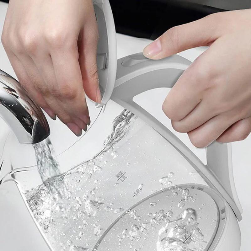 Deerma SH30W 1,7 L - Imagem de chaleira elétrica debaixo da torneira