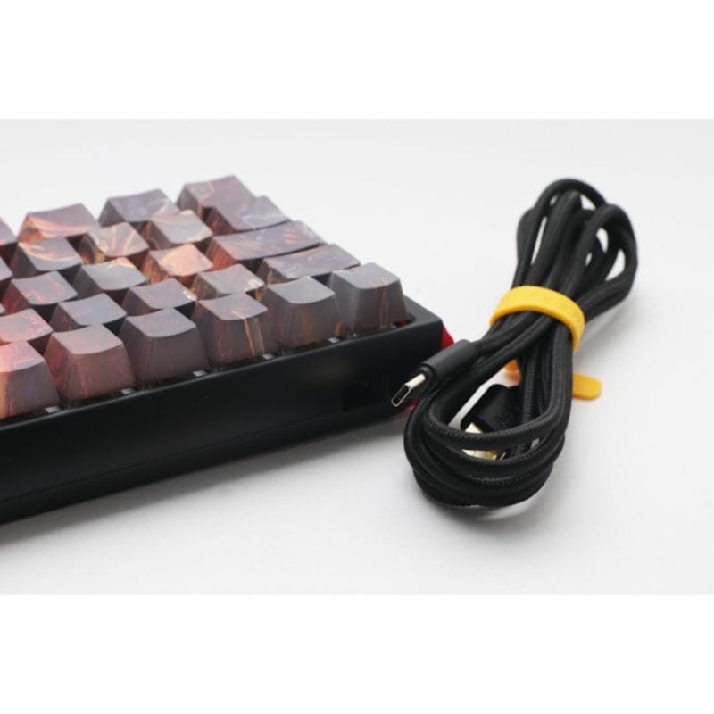 Clavier Ducky ONE 3 SF RGB x Édition Doom Limitée avec câble USB-C détachable