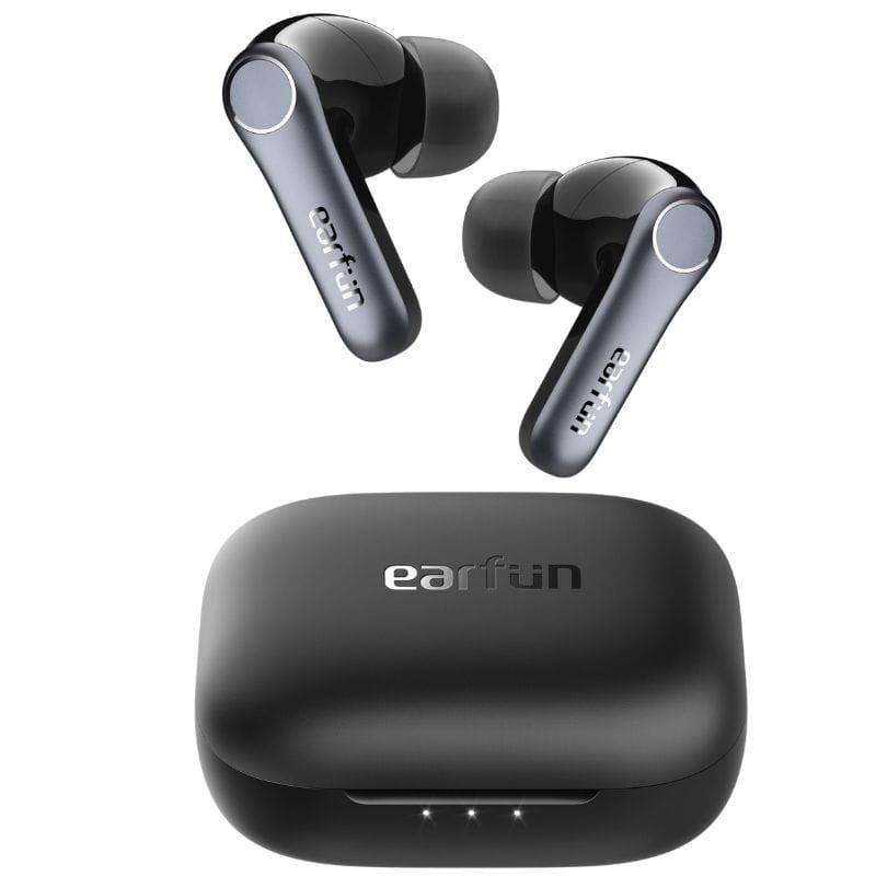 Earfun Air Pro 4 ANC QuietSmart 3.0 Black - Imagem de auscultadores Bluetooth com estojo de carregamento