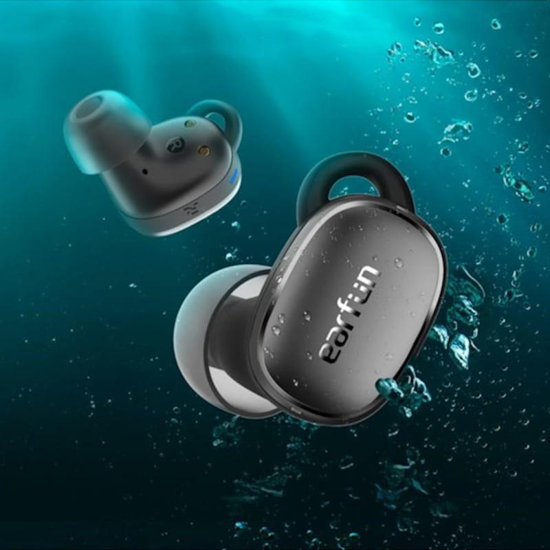 Indice de résistance à l'eau IPX5 des écouteurs Bluetooth Earfun Free Pro 3 en couleur Noir