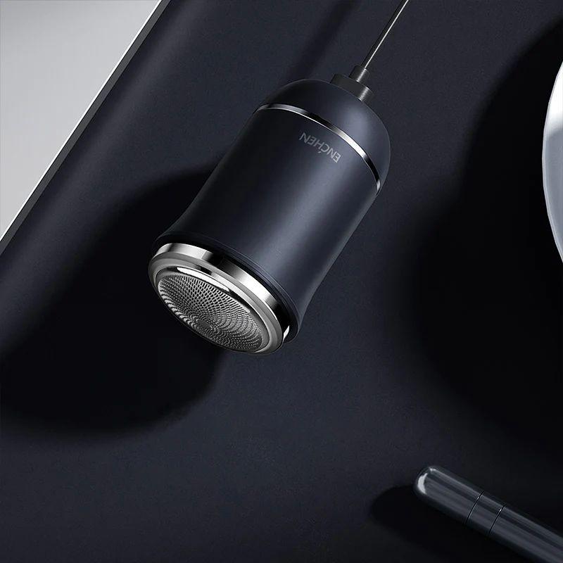 Pequeno Máquina de barbear Enchen Traveler Azul