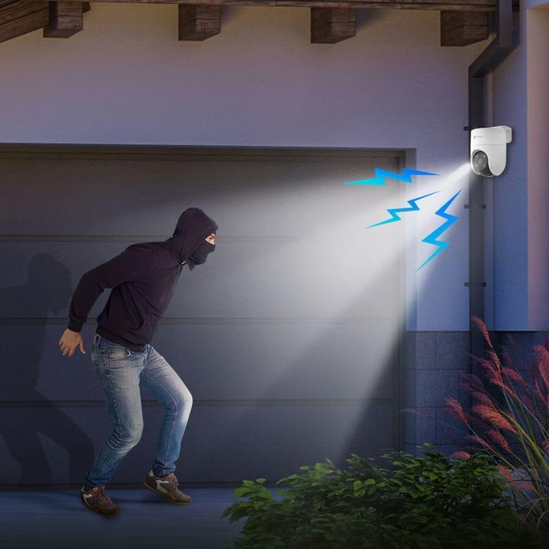 Foco de EZVIZ H8c 2K 2K Pan/Tilt Vision nocturne Audio bidirectionnel WiFi Blanc - Caméra de sécurité IP