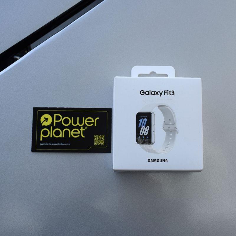 Foto caja real del Samsung Galaxy Fit 3 R390 40mm Plata - Pulsera de Actividad