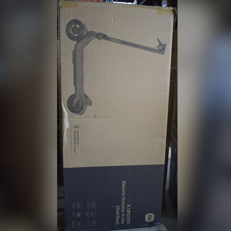 Foto real de la caja del Xiaomi Electric Scooter 4 Lite (2ª Gen) - Patinete Eléctrico