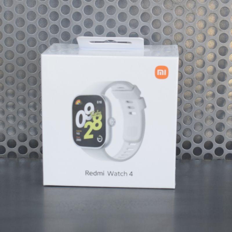 Foto real de la caja del Reloj inteligente Xiaomi Redmi Watch 4 Plata