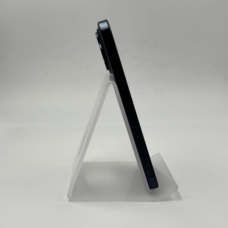 Foto real lateral derecha del Apple iPhone 15 Pro 5G 128GB Titanio Azul Renovado - Estado Excelente