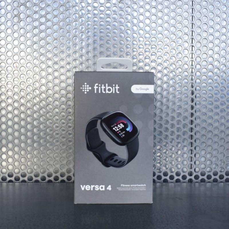 Foto real de la caja del Fitbit Versa 4 Negro - Reloj inteligente con GPS