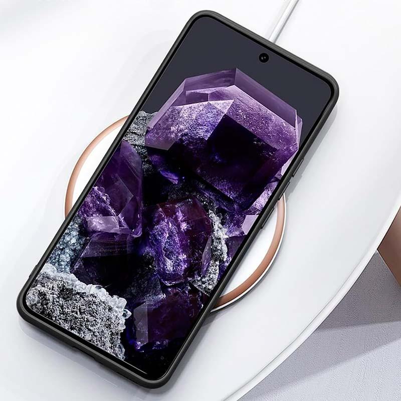 vista frontal da Capa de pele sintética Luxury preta para Google Pixel 8 Pro