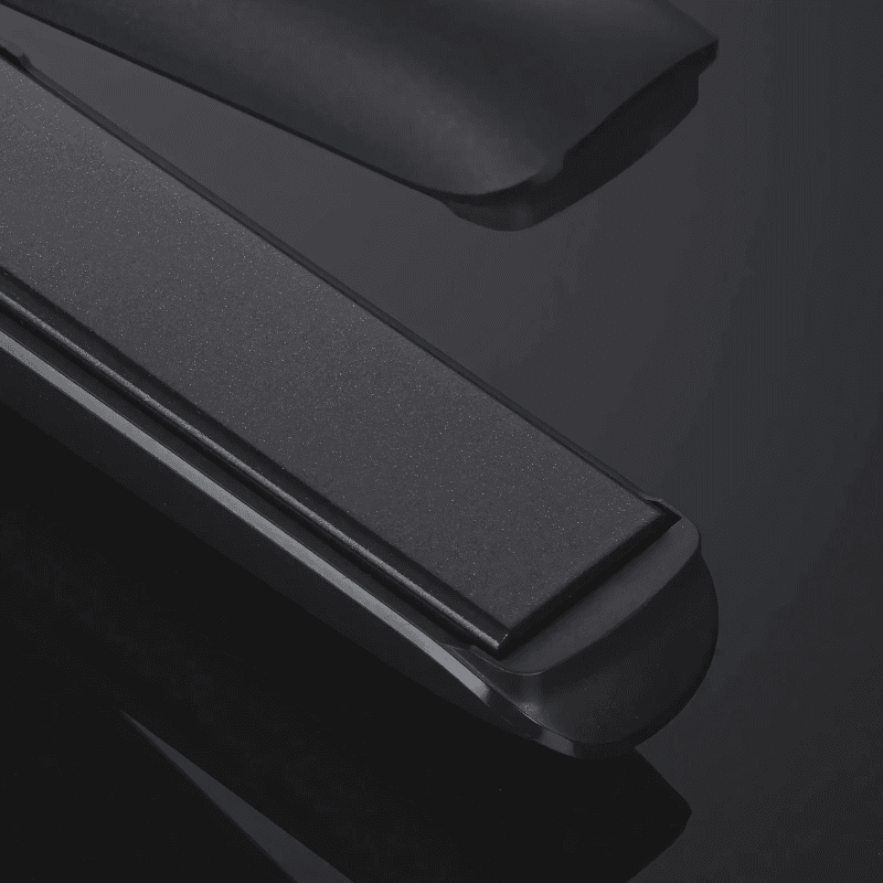 Plancha de pelo GHD Unplugged Negro con placas de cerámica basculantes