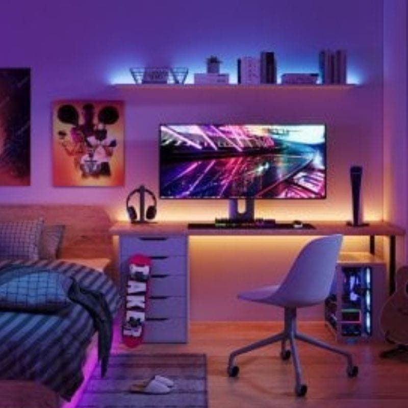 Configuração com iluminação através da faixa LED Govee H6110