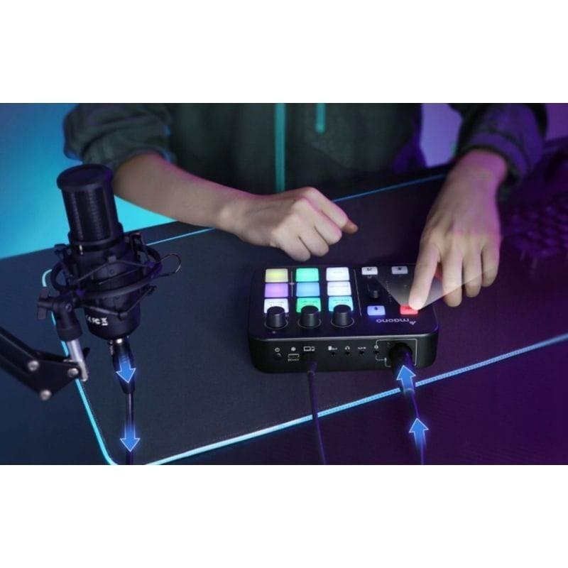 Mezclador de audio Maono G1 Neo Negro sobre una mesa