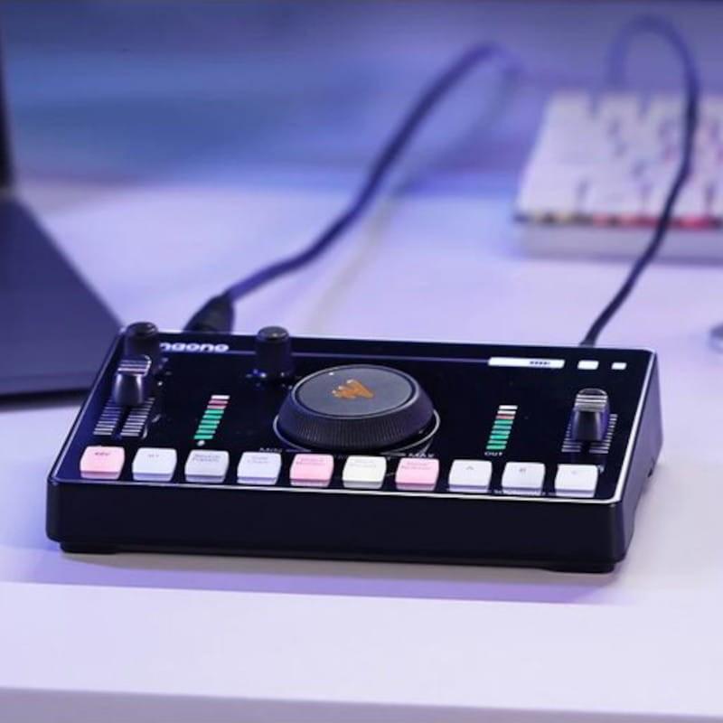 Potente Maono AMC2 Neo Negro - Mezclador de sonido