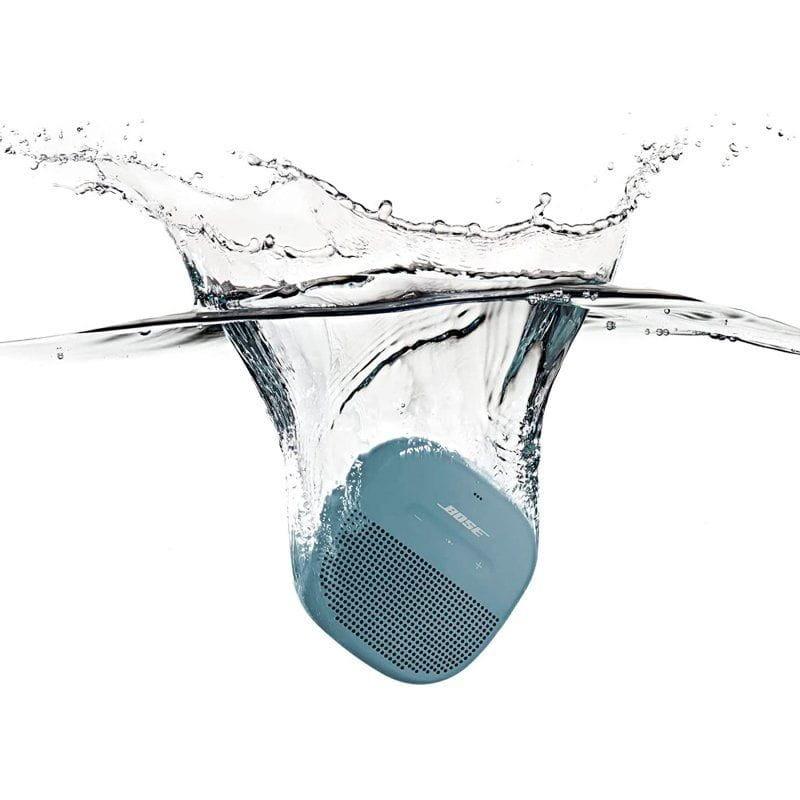 Bose SoundLink Micro Azul - Altavoz Bluetooth imagen en el agua