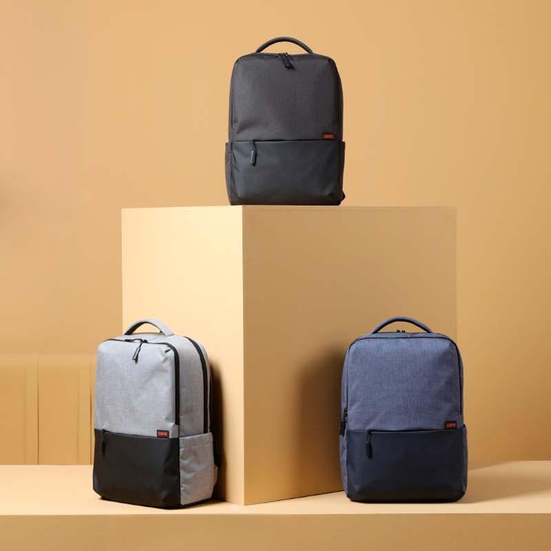 couleurs disponibles du Sac à dos imperméable Xiaomi Commuter Backpack 21L : Gris Clair, Gris Foncé et Bleu