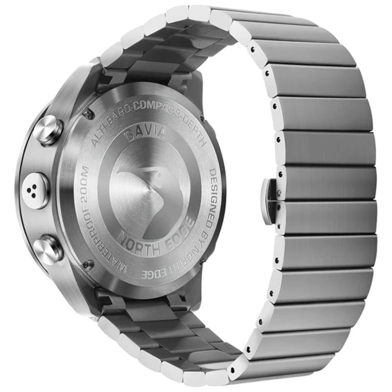 vista trasera del Reloj de buceo North Edge Gavia con correa de metal