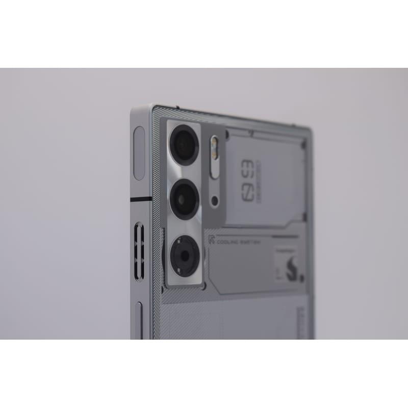 Foto real detalle de las cámaras traseras del Nubia Redmagic 9 Pro 16GB/512GB Blanco- Teléfono Móvil