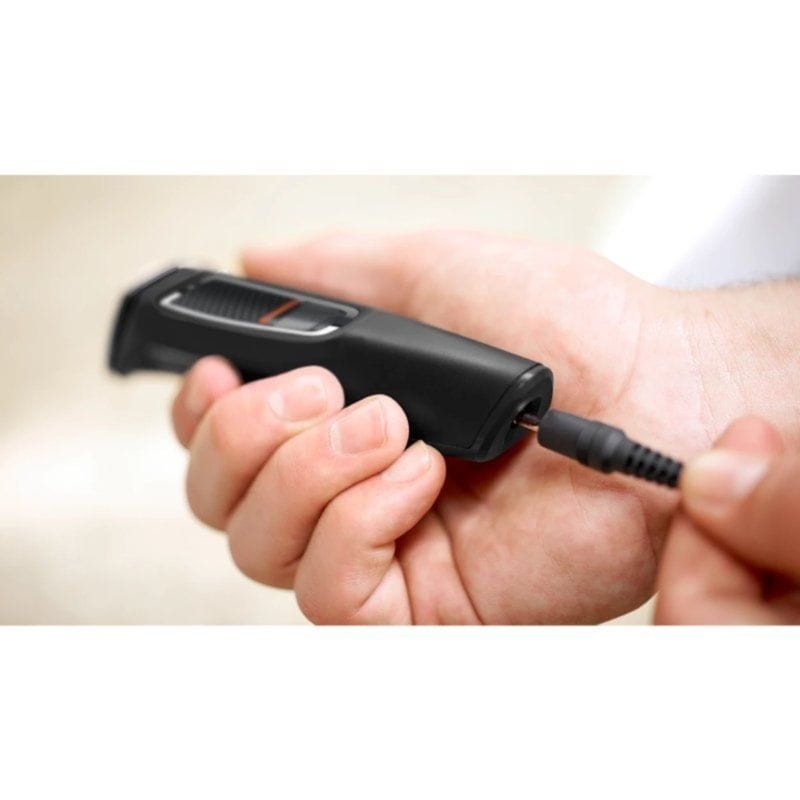 Cortapelos Philips MULTIGROOM MG3740/15 Negro con diseño ergonómico