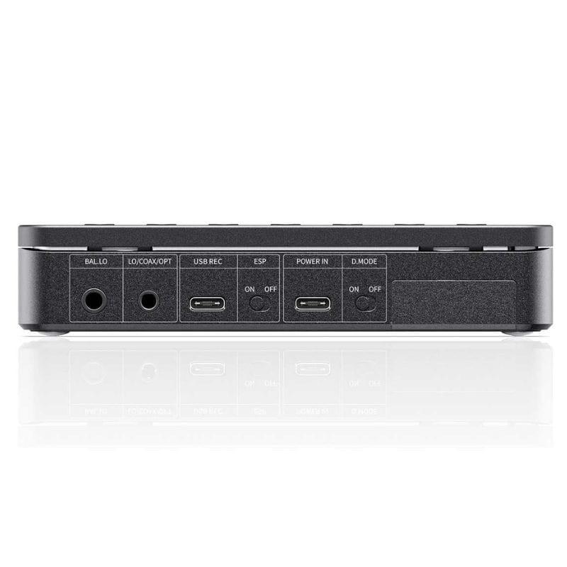 FiiO DM13 BT Transparente con panel trasero: salidas BAL/LO, coaxial óptica, USB-C dual, interruptores ESP y D-Mode, entrada Power In y diseño metálico