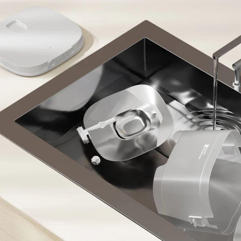 Elfin Pet Fountain D1 Pro Bebedero Automático sin bomba con depósito gris desmontable, tapa superior lisa y piezas lavables en fregadero de acero inoxidable