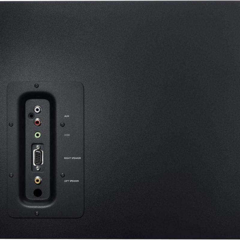 Panel trasero del subwoofer Logitech Z 623 2.1 con entradas RCA, AUX, conector DB-15 para satélites y puerto para control; acabado negro mate.