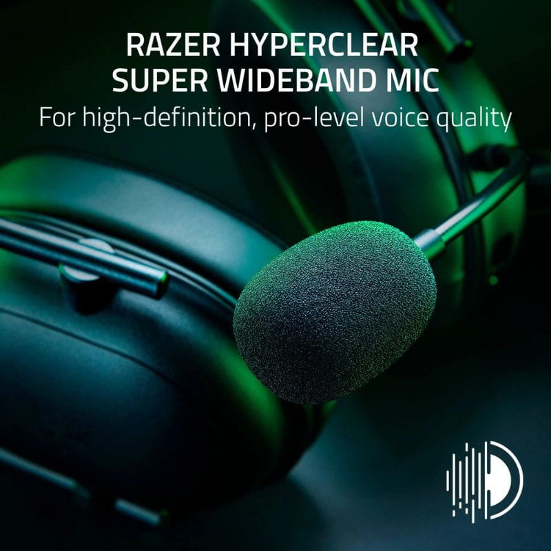 Adaptador USB-C Razer HyperSpeed preto com cabo trançado; conector USB-C e base receptora compacta para ligação sem fios dos BlackShark V2 HyperSpeed.