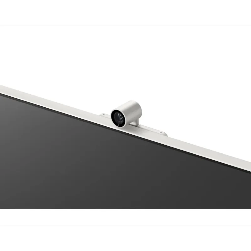 Cámara web magnética plateada para monitor Samsung M8 M80F, diseño compacto sobre el borde superior, lente frontal y acabado en blanco a juego con el marco