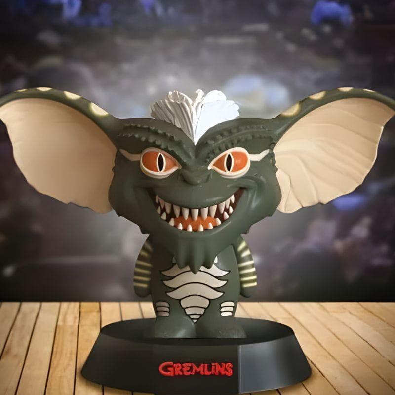 Lámpara Paladone Icon Stripe Gremlins: dos mini figuras iluminadas de Gizmo y Stripe sobre bases negras, luz ambiental decorativa para fans de la saga.