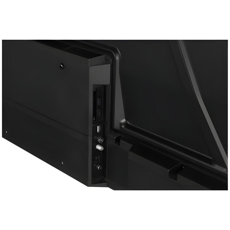 Conexões laterais do DAEWOO 55DM56QV 55" UHD Smart TV: HDMI, USB e entrada de antena, acesso fácil e organizado para dispositivos externos.