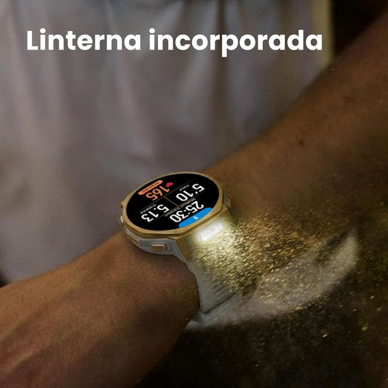 Amazfit T-Rex 3 Pro Oro con linterna incorporada, caja dorada robusta y pantalla redonda a color; ideal para actividades nocturnas y outdoor.