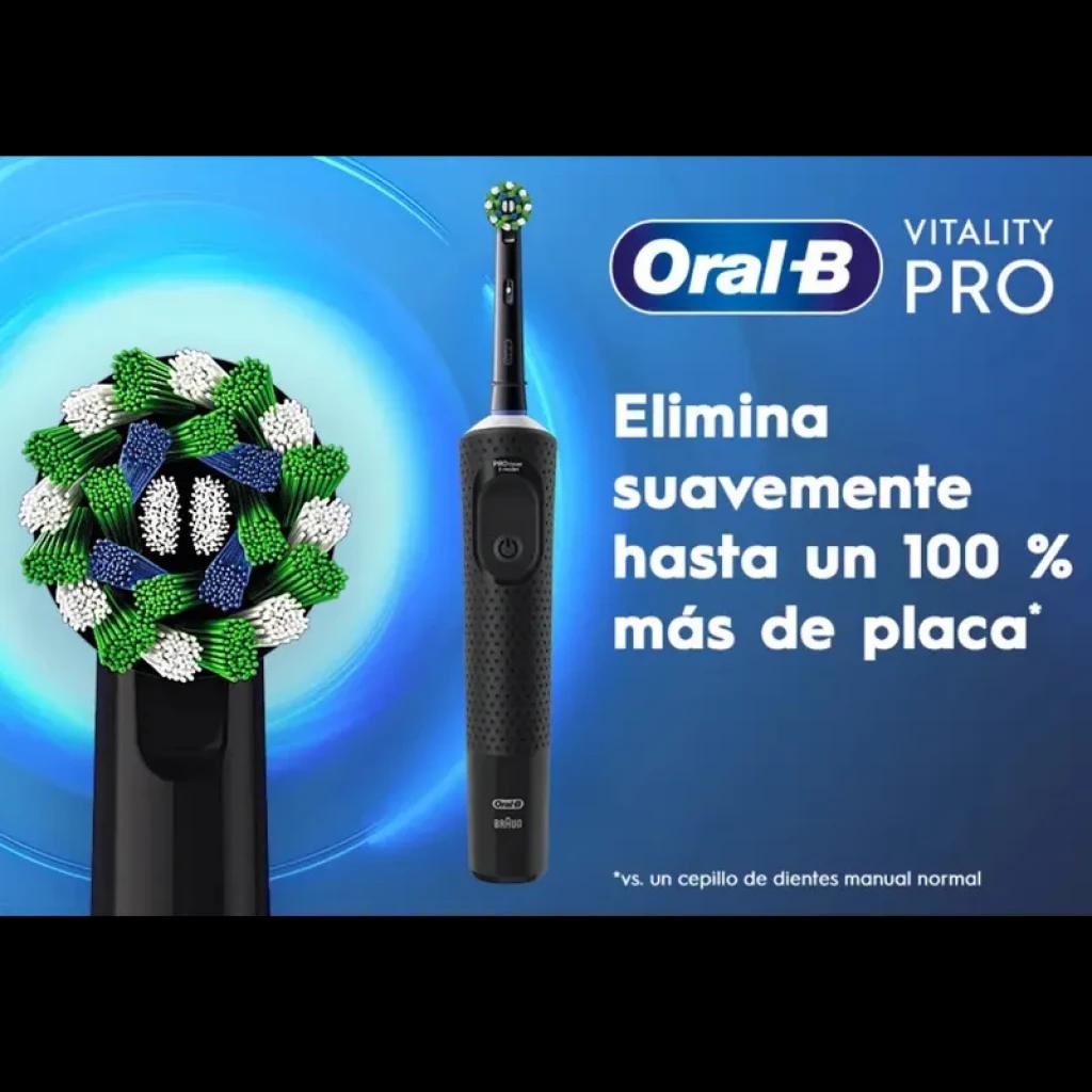 Oral-B Vitality Pro azul con mango texturizado y cabezal redondo con cerdas verdes, blancas y azules; incluye 1 recambio y destaca eliminación de placa