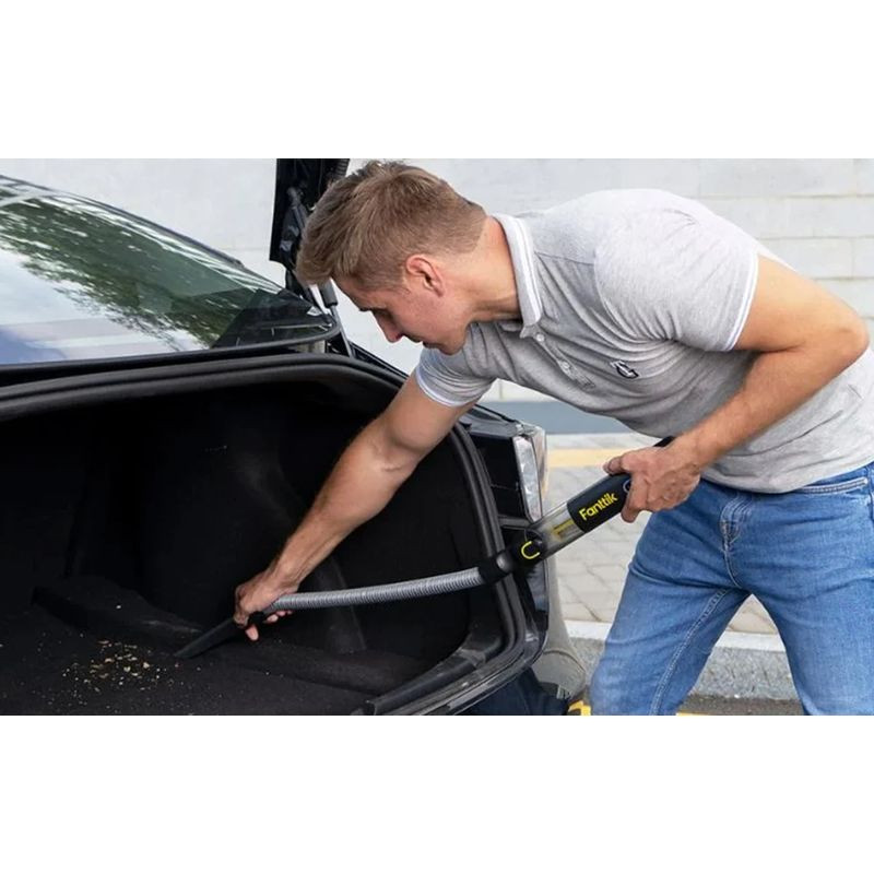 Fanttik V8 Apex aspirateur portable sans fil avec tuyau flexible et embout fin, nettoyage précis du coffre de voiture et des recoins poussiéreux